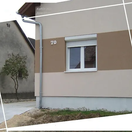 Apartment Kulturhaz *